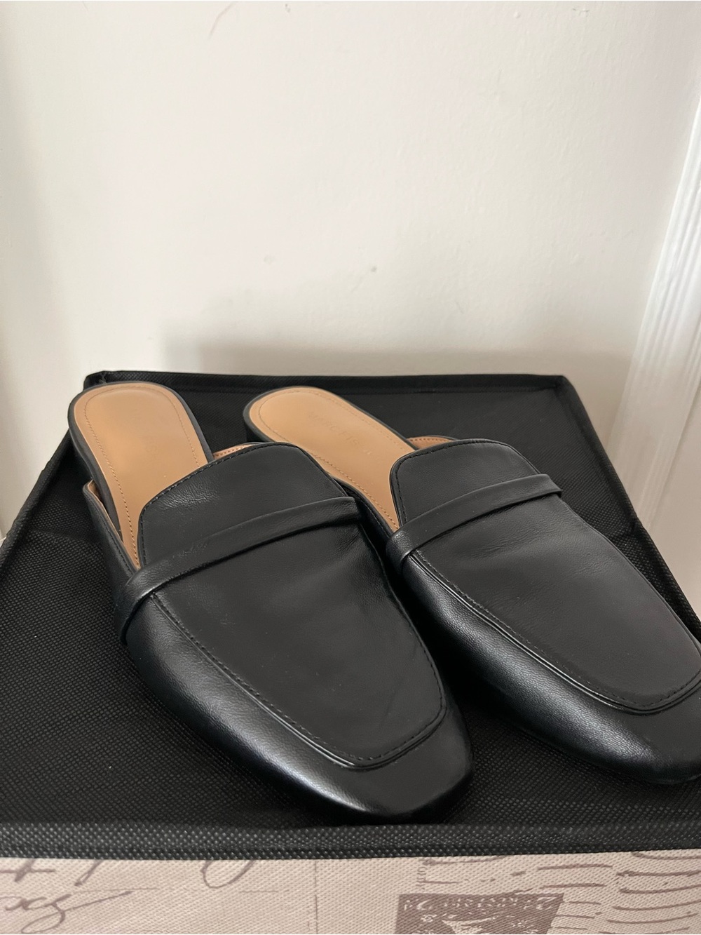 Marc Fisher Black Leather Slip-On Women’s Mules